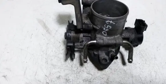 Toyota Previa (XR30, XR40) II Throttle valve 8945233030