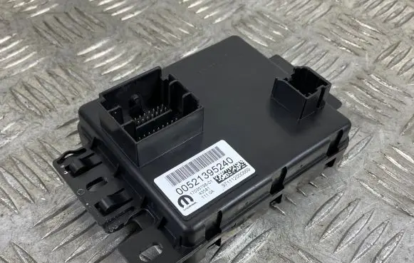 Jeep Renegade Other control units/modules 00521395240
