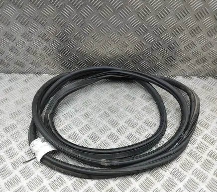 Volkswagen Touareg III Trunk rubber seal (body) 760827705E