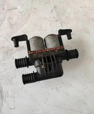 BMW X6 E71 Coolant heater control valve 6910544