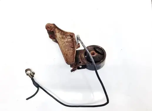 Toyota Yaris Engine mount bracket 123720j010
