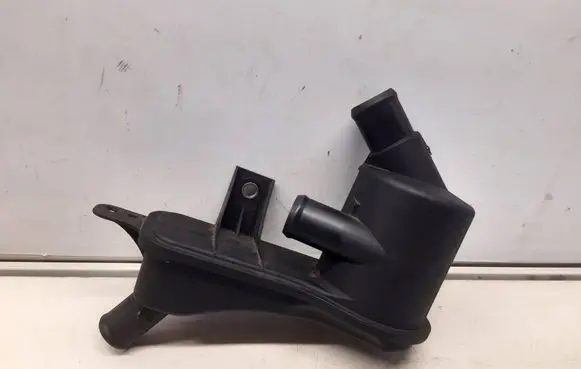 Ford C-MAX I Breather/breather pipe/hose 6G9Q6A785AB