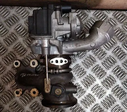 Volkswagen Golf VII Turbo 04E145713B