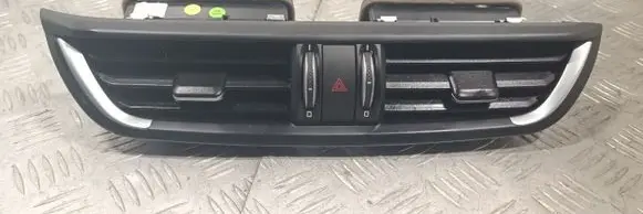 Alfa Romeo Giulia Dash center air vent grill 156110178