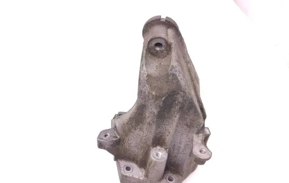 Mercedes-Benz Sprinter W906 Engine mounting bracket A6512231704