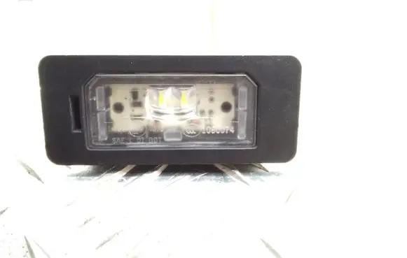 BMW 3 E90 E91 Number plate light 63267193293 7193293 073951752