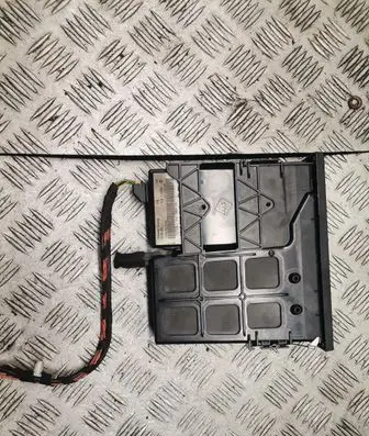 Volkswagen Tiguan Head unit multimedia control 5N0035341G