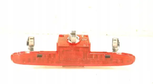 Third/center stoplight