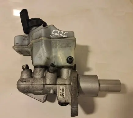 Audi Q3 8U Master brake cylinder 7N2611301A 03350891421
