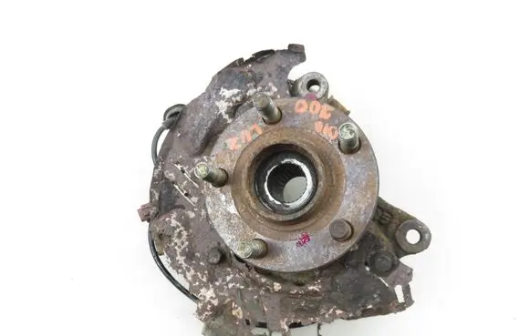 Subaru Forester SF Front wheel hub spindle knuckle