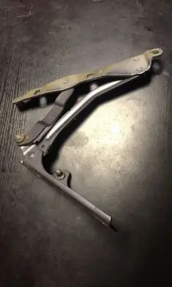 Opel Vectra C Tailgate/trunk/boot hinge 09177084
