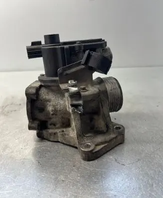 Volvo S60 EGR valve 30677714