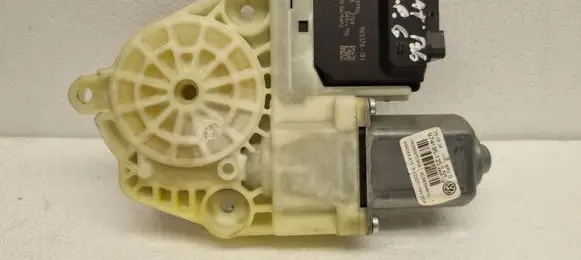 Volkswagen PASSAT B6 Front door window regulator motor 1K0959703AB 3C9839461L 1K0959795L
