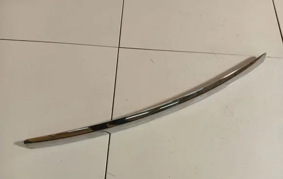 Ford Focus Front grill 8M518666BD