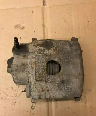 Volkswagen Jetta II Front brake caliper