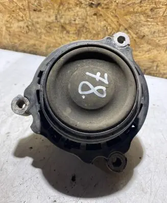 BMW 1 F20 F21 Engine mount bracket 6787657-03