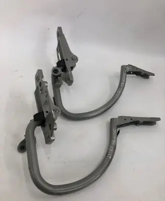 Mercedes-Benz C W206 Loading door hinge set 3027579