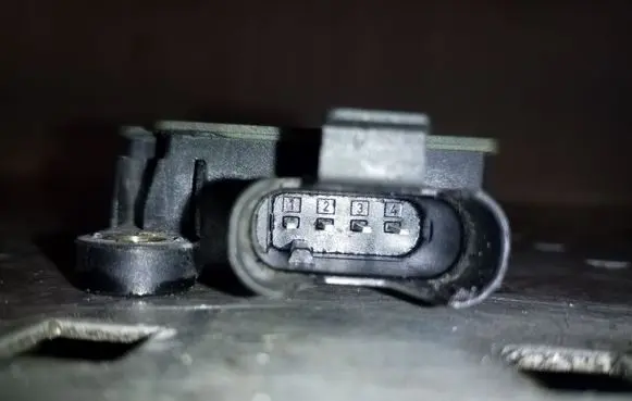 BMW X1 E84 Sensor 9009059902 0501215685