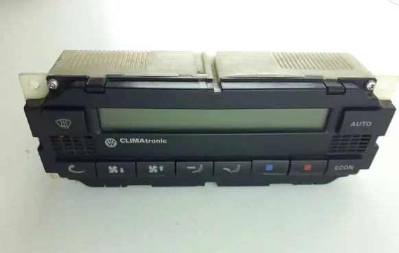 Volkswagen PASSAT B5 Climate control unit 3B1907044A KL4857