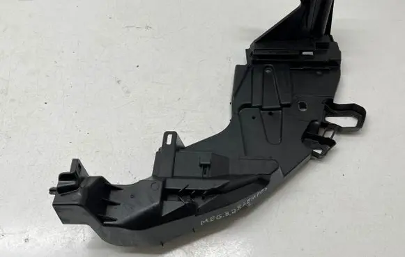 Headlight/headlamp mounting bracket