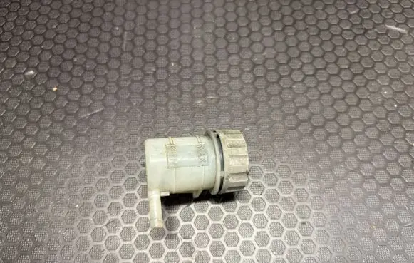 Honda Jazz Brake fluid reservoir 
