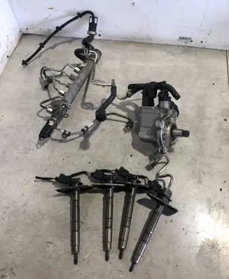 Audi A6 S6 C6 4F Fuel injection system set 03L130277 0445116030 0445010507