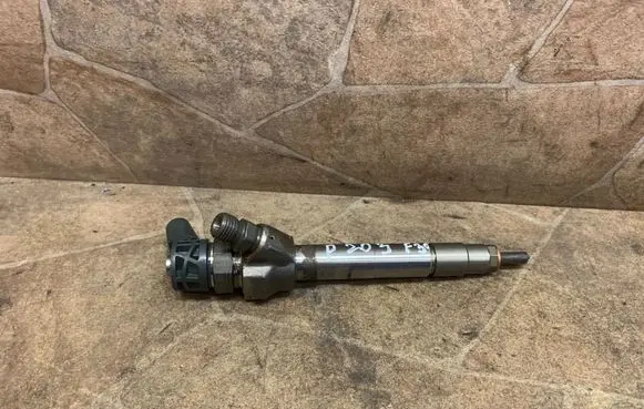 BMW 3 F30 F35 F31 Fuel injector 8514146