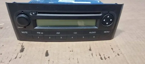 Fiat Grande Punto Radio/CD/DVD/GPS head unit 735446970