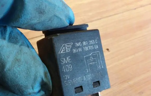 Ford Galaxy Other relay 7M0951253C