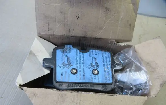 BMW 7 G11 G12 Brake pads (rear) 34216885187