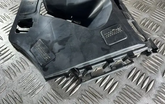 Mercedes-Benz GLA W156 Front bumper mounting bracket A1568854000 1568854000