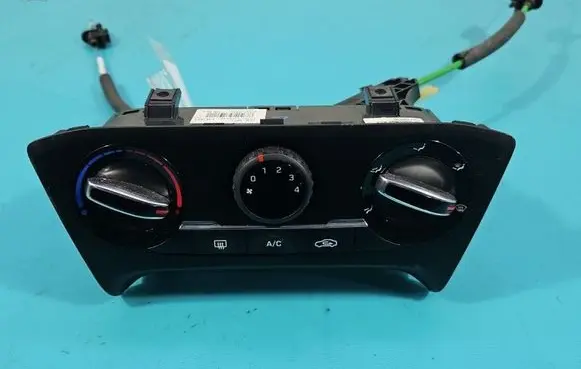 Hyundai i20 (GB IB) Climate control/heater control trim 97250C8011 IMPRK1598285