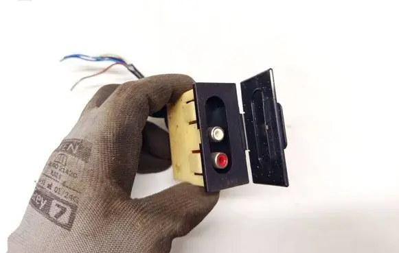 Mitsubishi Outlander USB socket connector 