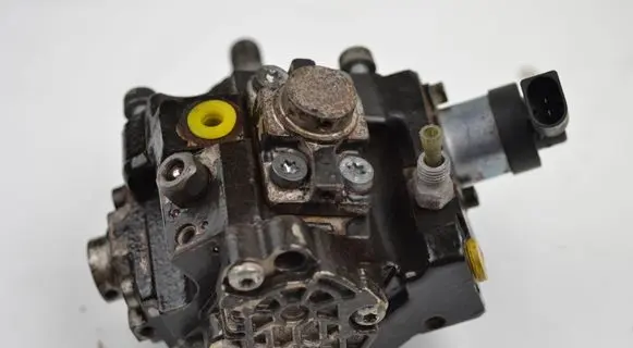 Audi A6 S6 C6 4F Fuel injection high pressure pump 059130755S 0445010154 07000176106