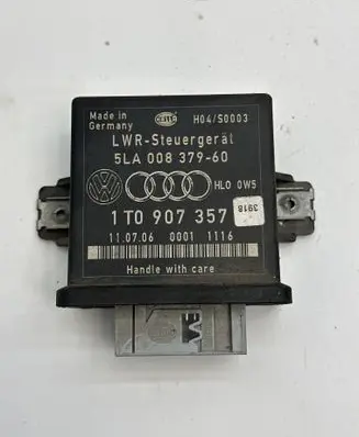 Skoda Octavia Mk2 (1Z) Light module LCM 1T0907357