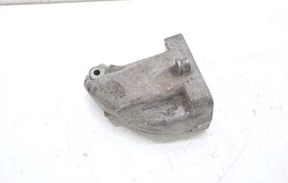 Mercedes-Benz E W212 Engine mounting bracket A6422233404
