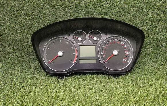 Ford Focus Speedometer (instrument cluster) 4M5T10849KM 01400D61