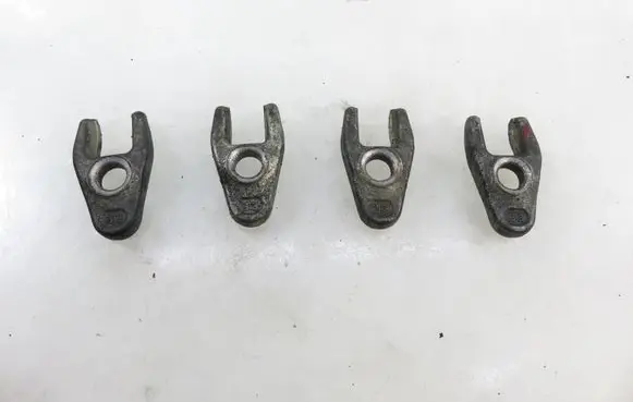 Suzuki Grand Vitara II Fuel Injector clamp holder 