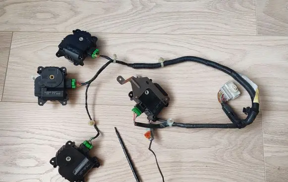 Honda Accord Air flap motor/actuator 80650SEAG102 1138002340 0638000041