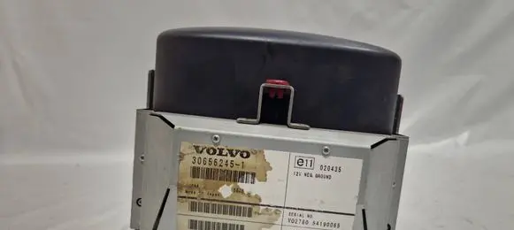 Volvo V70 Screen/display/small screen 306562451 020435 54190065