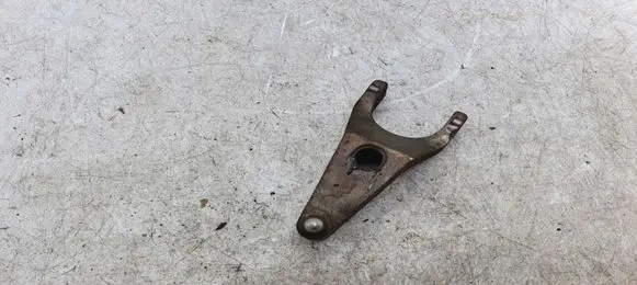 Toyota Avensis T270 Fuel Injector clamp holder NOCODE