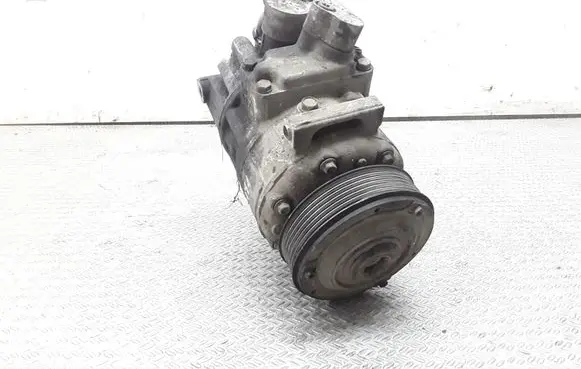Volkswagen Golf V Air conditioning (A/C) compressor (pump) 1K0820803