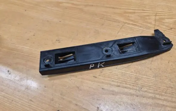 Volkswagen Golf IV Front bumper mounting bracket 1J0807183A