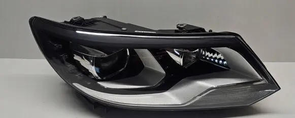 Volkswagen Tiguan Headlight/headlamp VW113