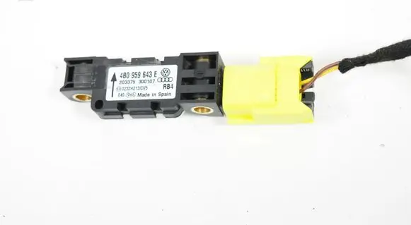Volkswagen Touareg I Airbag deployment crash/impact sensor 4B0959643E