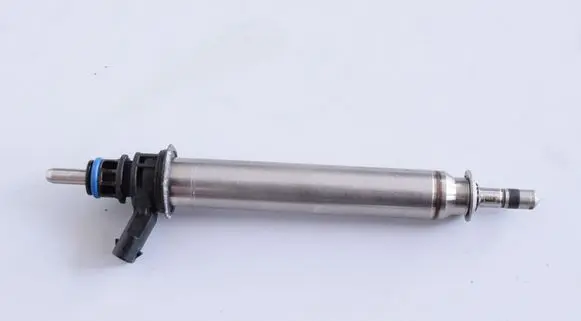 Mercedes-Benz E A207 Fuel injector A2560700187