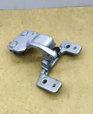 Mercedes-Benz E W212 Tailgate/trunk/boot hinge A2127400137