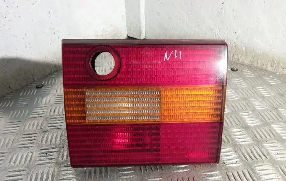 Volkswagen PASSAT B4 Tailgate rear/tail lights