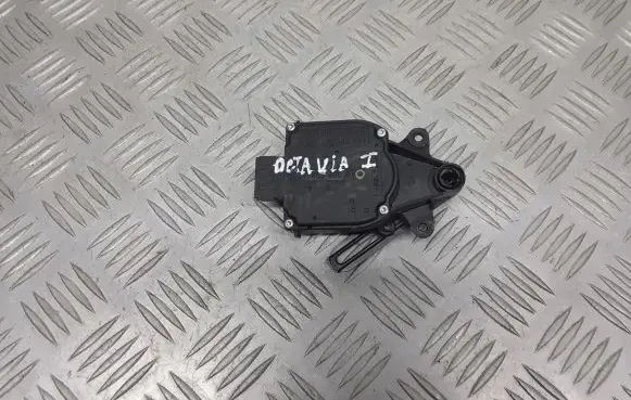 Skoda Octavia Mk1 (1U) Central body control module 1J0907511