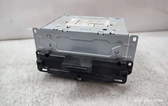 Fiat Freemont Radio/CD/DVD/GPS head unit P68210556AE